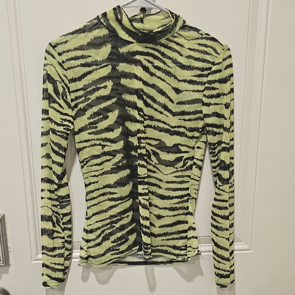 Zebra Print Long Sleeve Top - Picture 2 of 6
